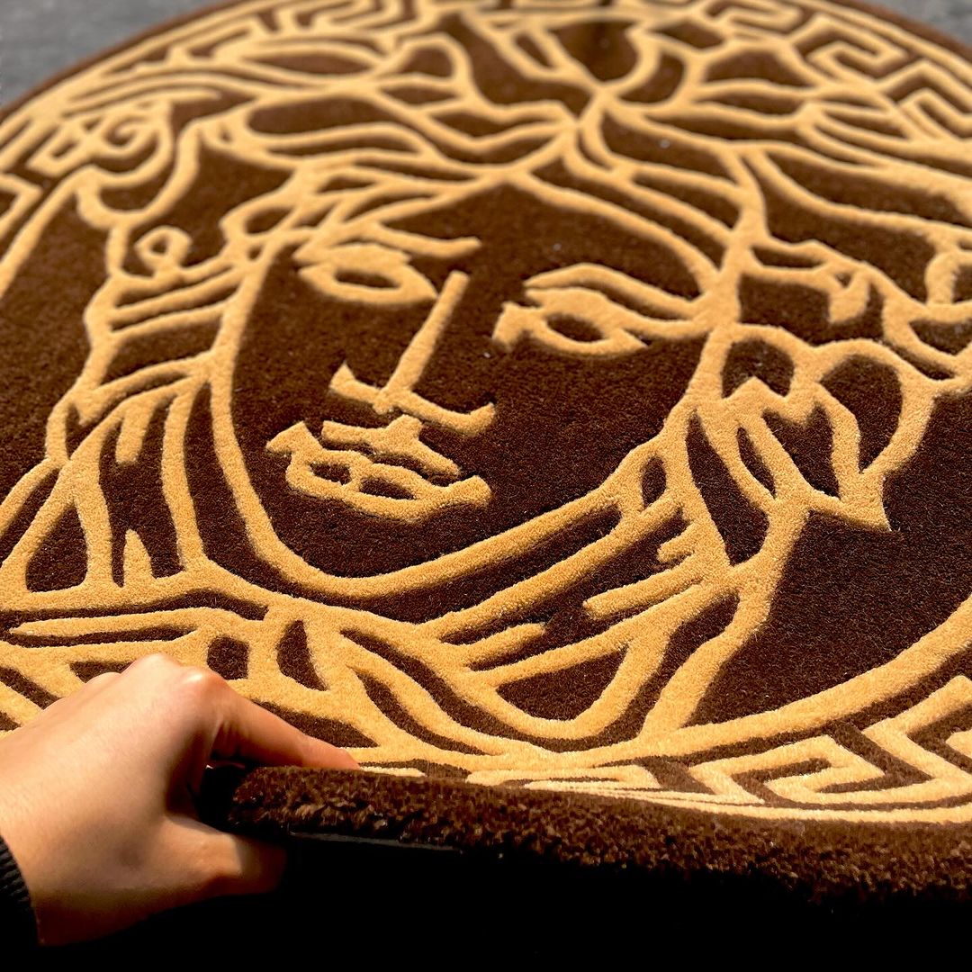 Beautiful Customized Hand Tufted Rug 60x60 CM