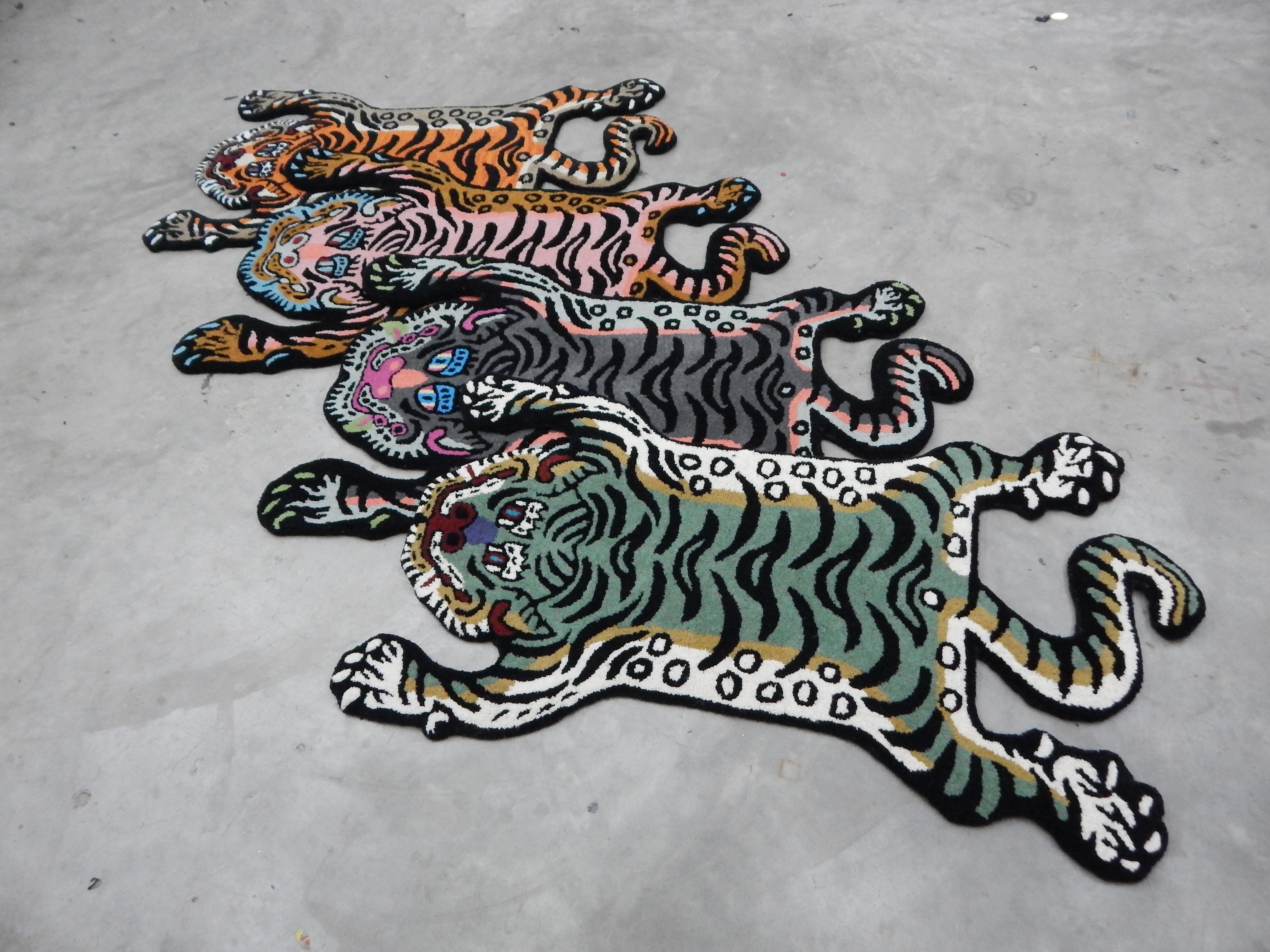 Tibetan Tiger Gray Tufted Woolen Tibetan Rug - Gray Color