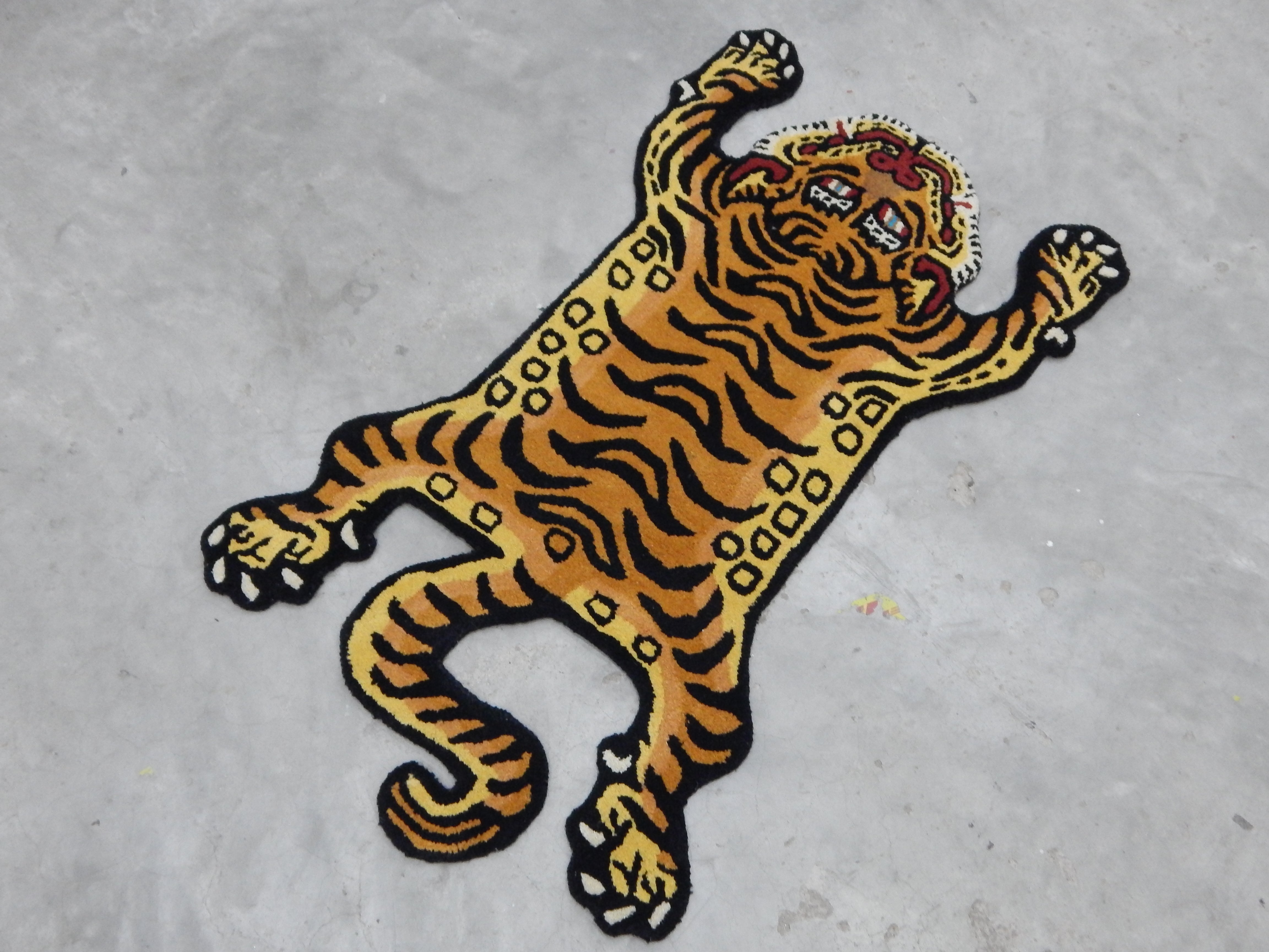 Tibetan Tiger Hand Tufted Woolen Rug -Golden Color