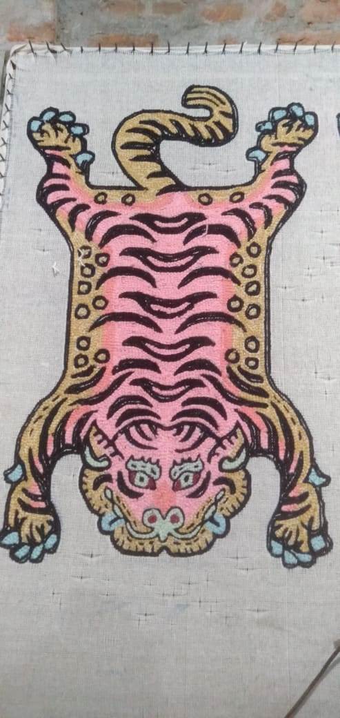 Tibetan Tiger Pink Kitty Tufted Woolen Tibetan Rug - Pink Color